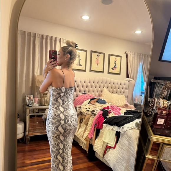 Jluxabel never worn midi dress - Picture 3 of 5